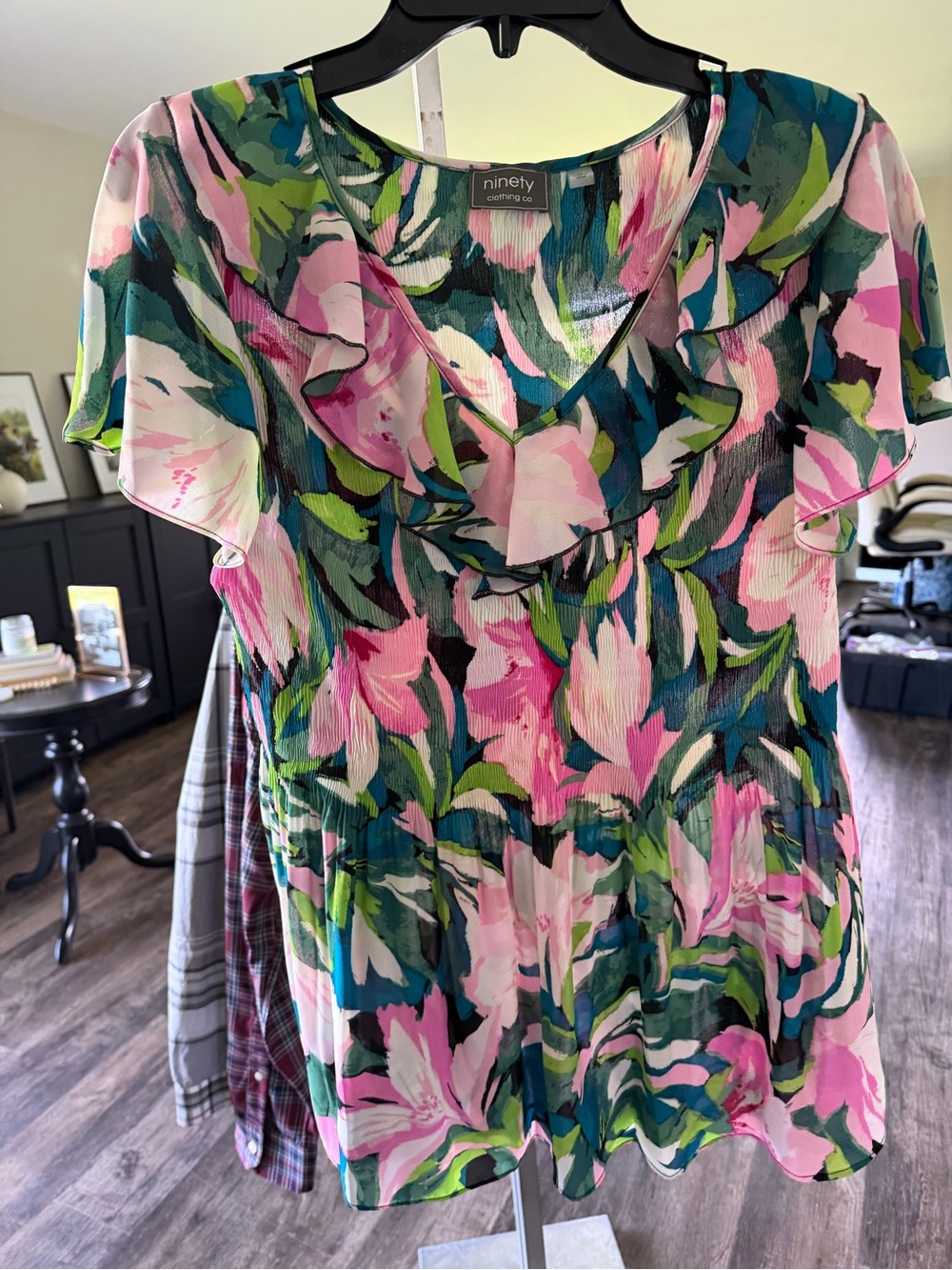 Ninety clothing co floral top-size M-EUC - Picture 2 of 7